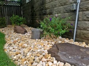 water feature rock fountain